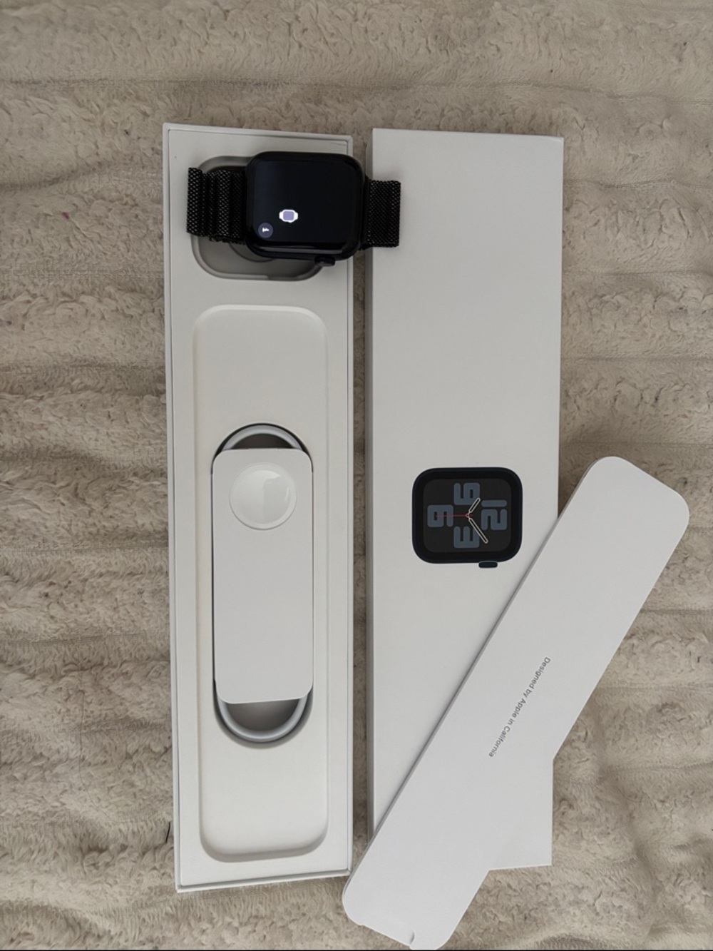 Apple Watch SE 44mm - Black Milanese Loop Smartwatch with Box